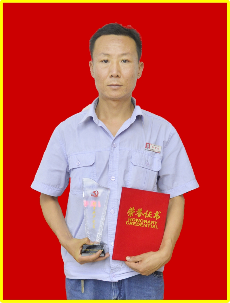 薛智泉：弧枪雕镂胡想 蓝光映亮人生