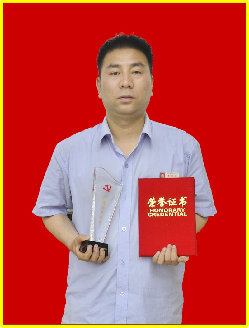 李虎强：结壮任务不懈寻求 安身岗亭贡献无悔