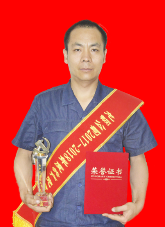 通俗岗亭立功勋——薛小勇